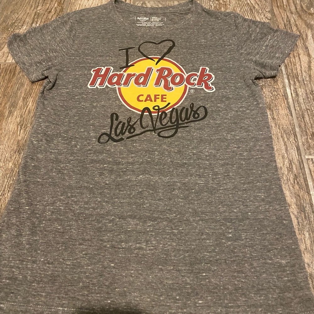 Women’s Hard Rock Cafe t shirt